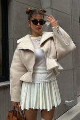 Wide sleeves Short jacket